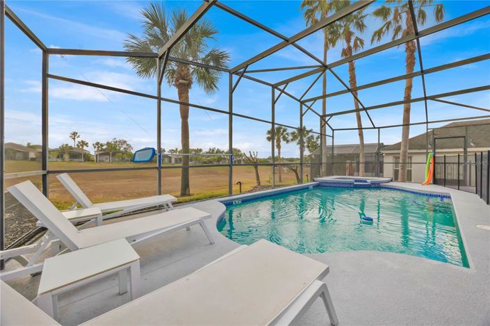 Image No.38-5 Bed Property for sale