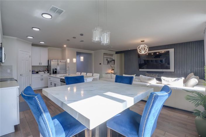 Image No.14-4 Bed Property for sale