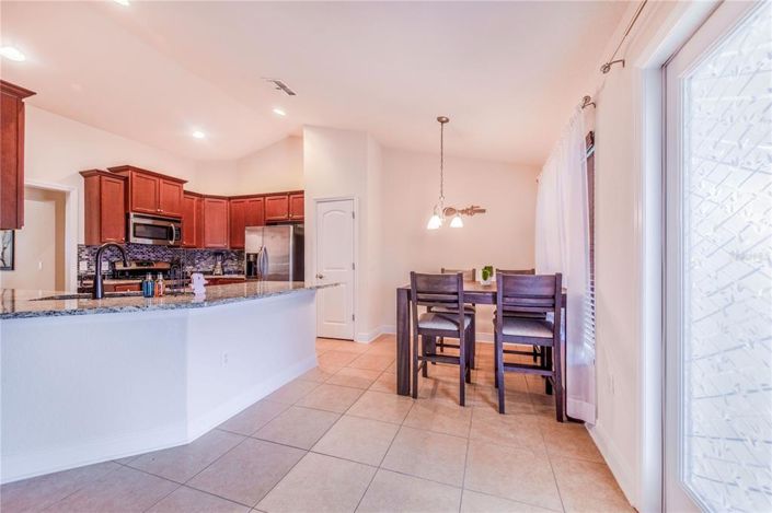 Image No.11-3 Bed Property for sale