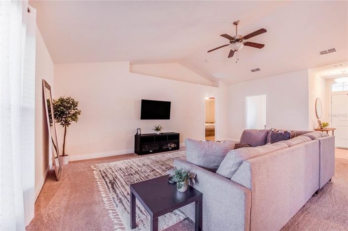 Image No.17-3 Bed Property for sale