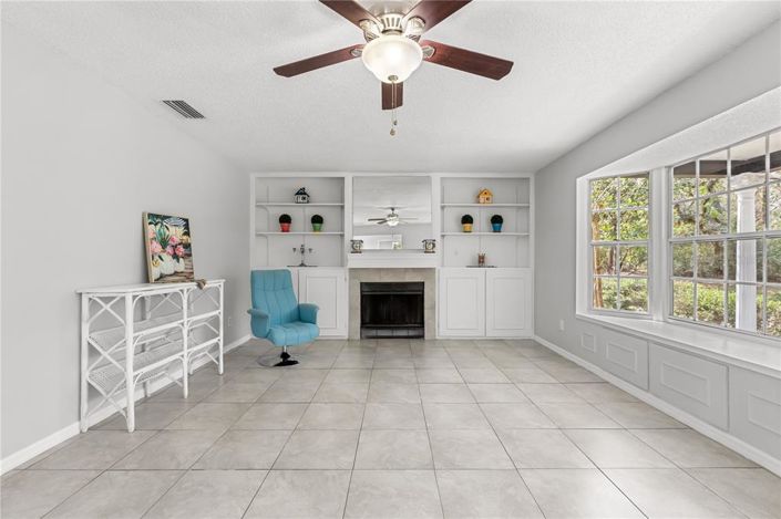 Image No.10-3 Bed Property for sale