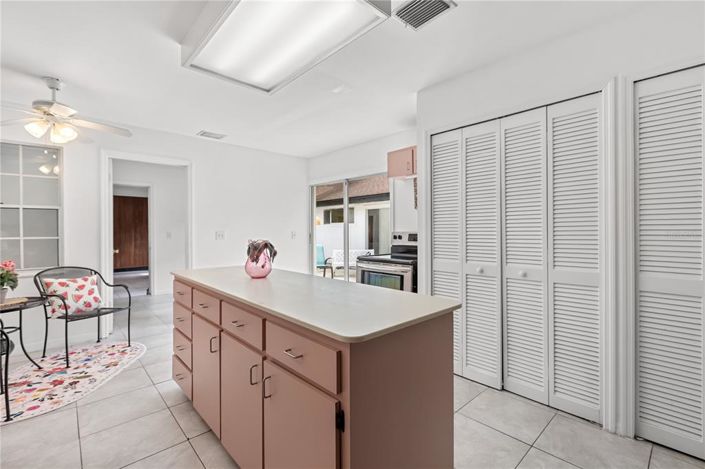 Image No.15-3 Bed Property for sale