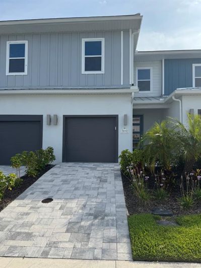 Image No.1-3 Bed Townhouse for sale