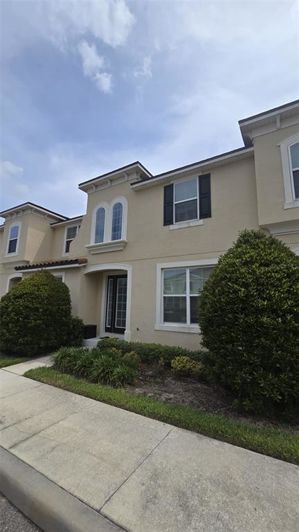Image No.1-4 Bed Townhouse for sale