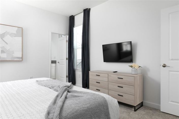 Image No.11-5 Bed Townhouse for sale