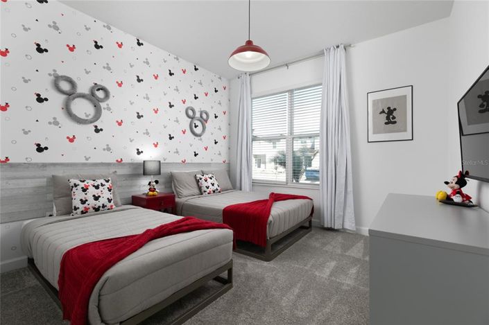 Image No.13-5 Bed Townhouse for sale