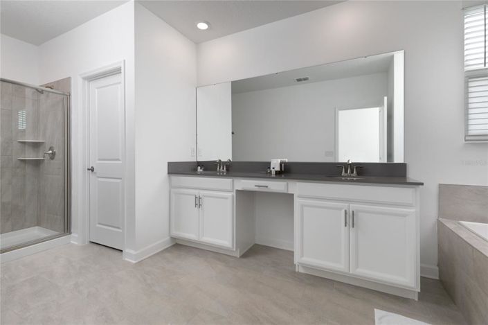 Image No.23-5 Bed Townhouse for sale