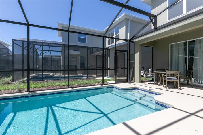 Image No.29-5 Bed Townhouse for sale