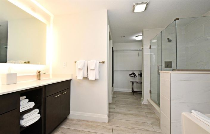 Image No.21-3 Bed Property for sale