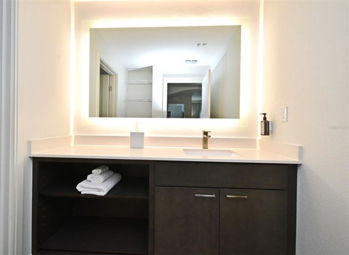 Image No.6-3 Bed Property for sale