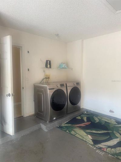 Image No.11-5 Bed Property for sale