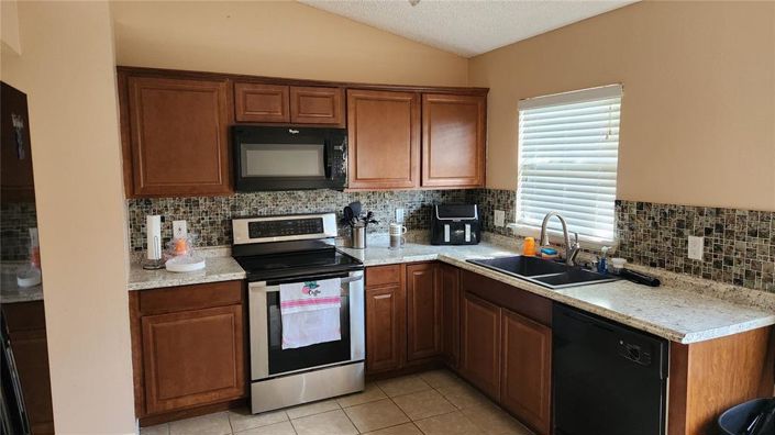 Image No.3-5 Bed Property for sale