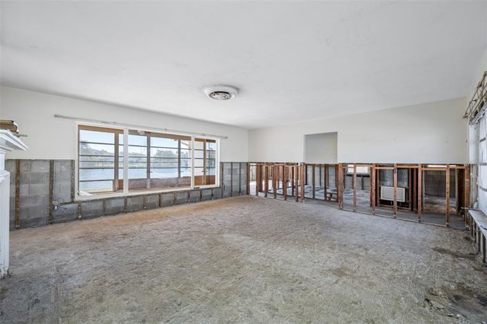 Image No.18-3 Bed Property for sale