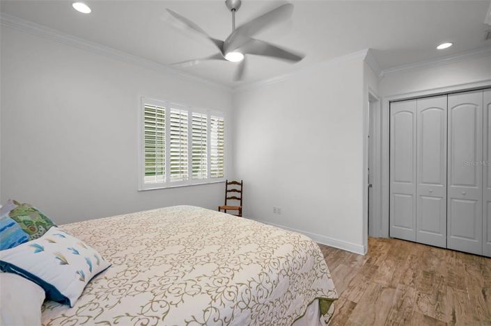 Image No.43-3 Bed Property for sale