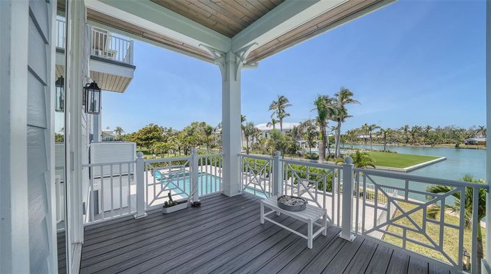 Image No.38-5 Bed Property for sale