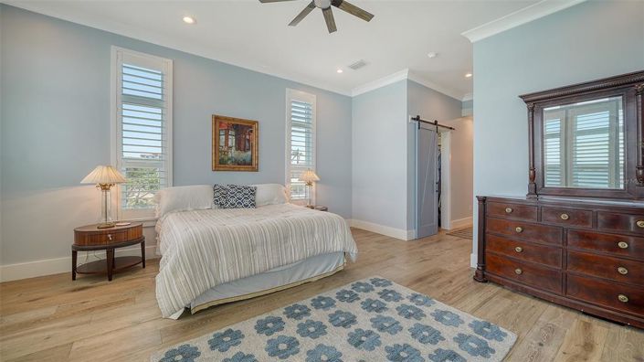 Image No.43-5 Bed Property for sale