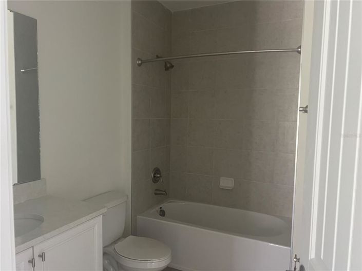 Image No.10-4 Bed Townhouse for sale