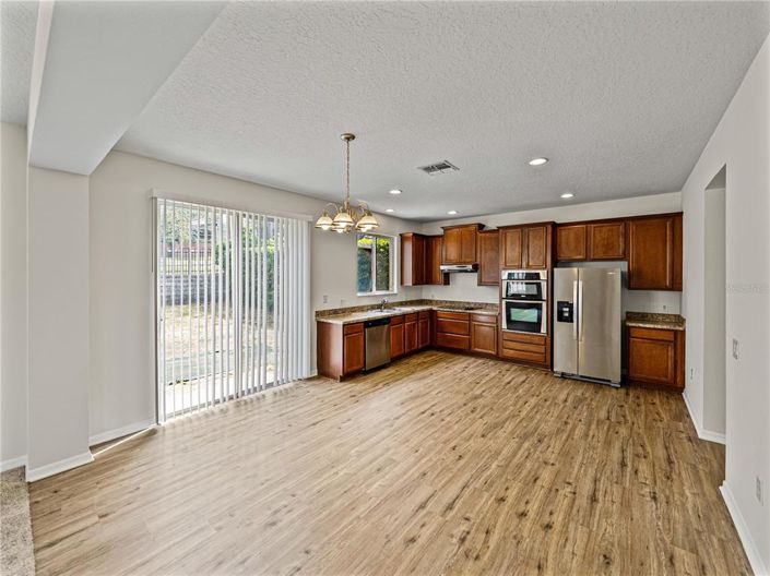 Image No.12-4 Bed Property for sale