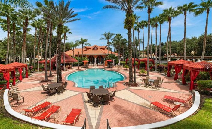 Image No.17-4 Bed Property for sale