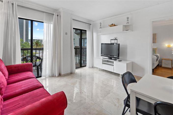 Image No.12-2 Bed Property for sale