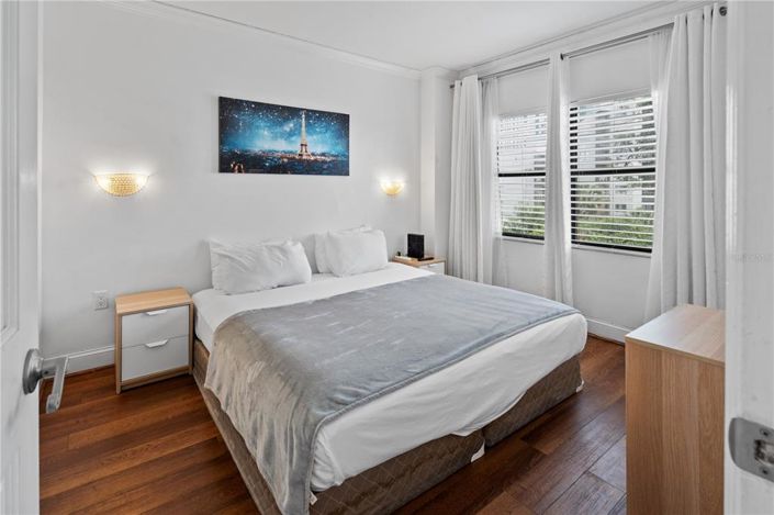 Image No.15-2 Bed Property for sale