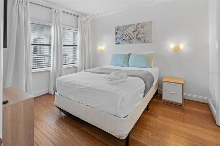 Image No.19-2 Bed Property for sale