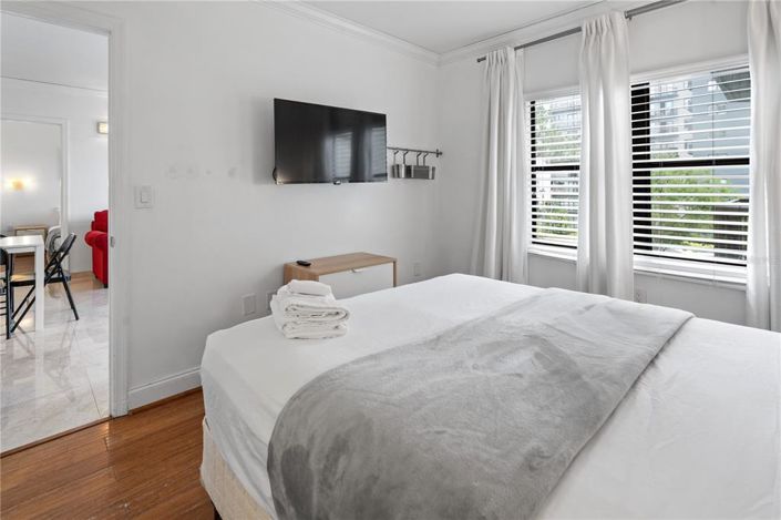 Image No.20-2 Bed Property for sale