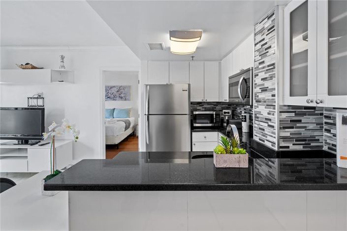 Image No.7-2 Bed Property for sale