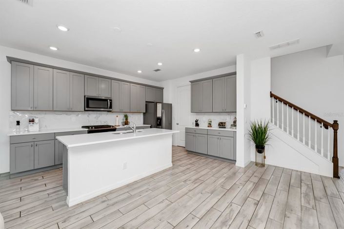 Image No.13-3 Bed Townhouse for sale