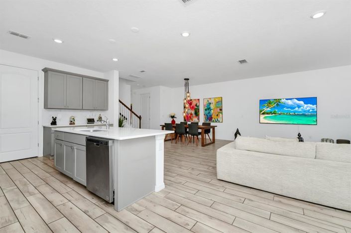 Image No.15-3 Bed Townhouse for sale