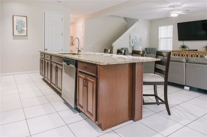 Image No.14-6 Bed Property for sale