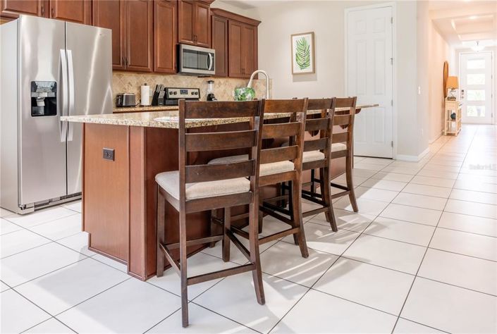 Image No.15-6 Bed Property for sale