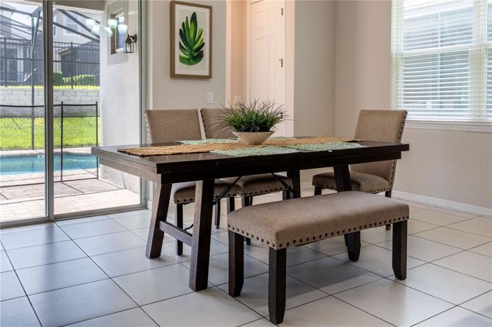 Image No.19-6 Bed Property for sale