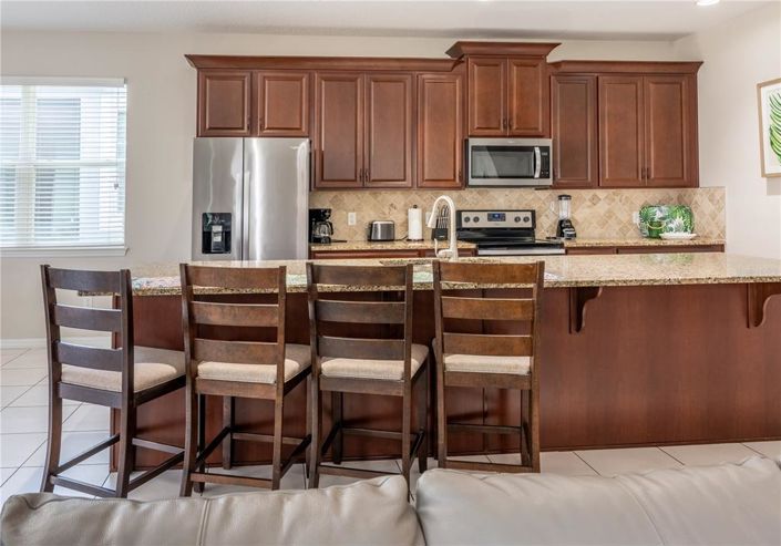 Image No.3-6 Bed Property for sale