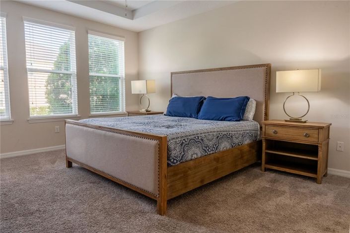 Image No.30-6 Bed Property for sale