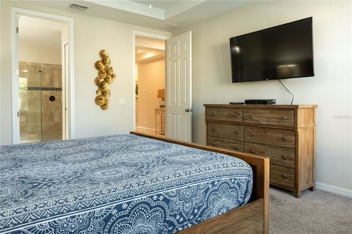 Image No.31-6 Bed Property for sale