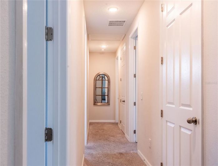 Image No.37-6 Bed Property for sale