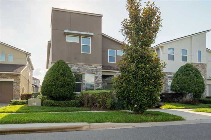 Image No.56-6 Bed Property for sale