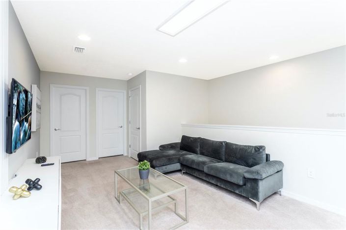 Image No.30-5 Bed Townhouse for sale