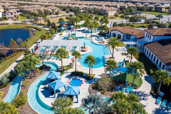 Image No.56-5 Bed Townhouse for sale