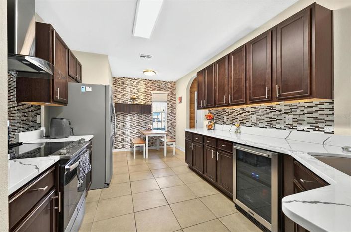 Image No.16-3 Bed Property for sale