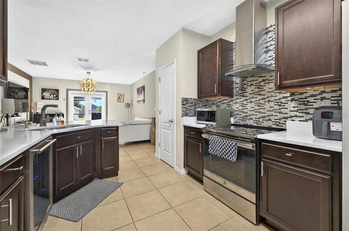 Image No.20-3 Bed Property for sale