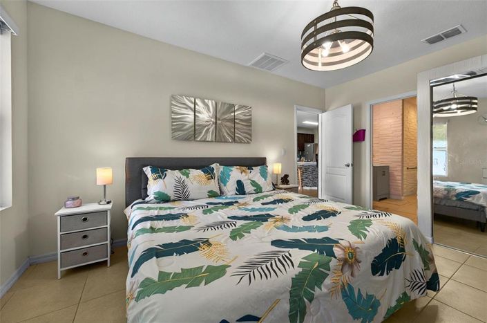 Image No.25-3 Bed Property for sale