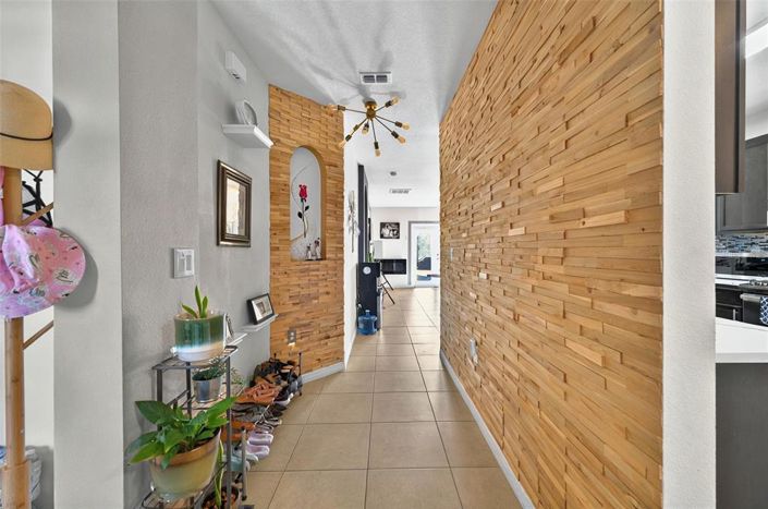 Image No.3-3 Bed Property for sale