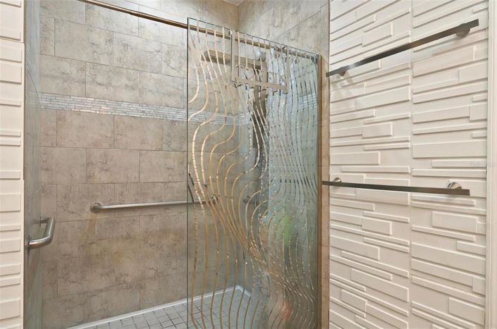 Image No.30-3 Bed Property for sale