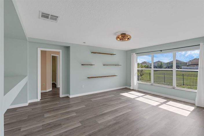 Image No.11-3 Bed Property for sale