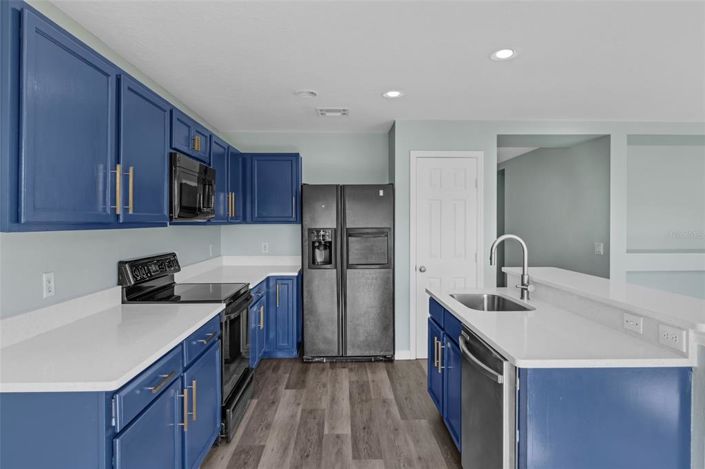 Image No.17-3 Bed Property for sale