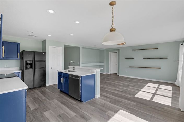 Image No.20-3 Bed Property for sale