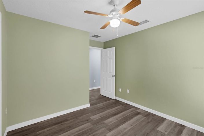 Image No.25-3 Bed Property for sale