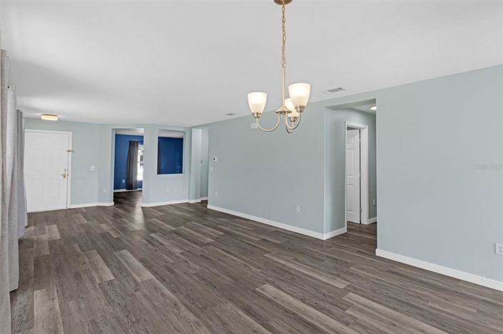 Image No.9-3 Bed Property for sale